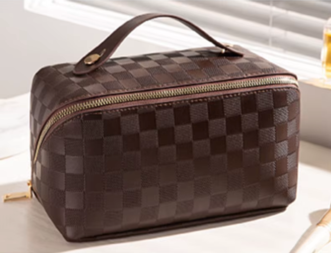 Fold Open Travel Bag | Checkered Brown